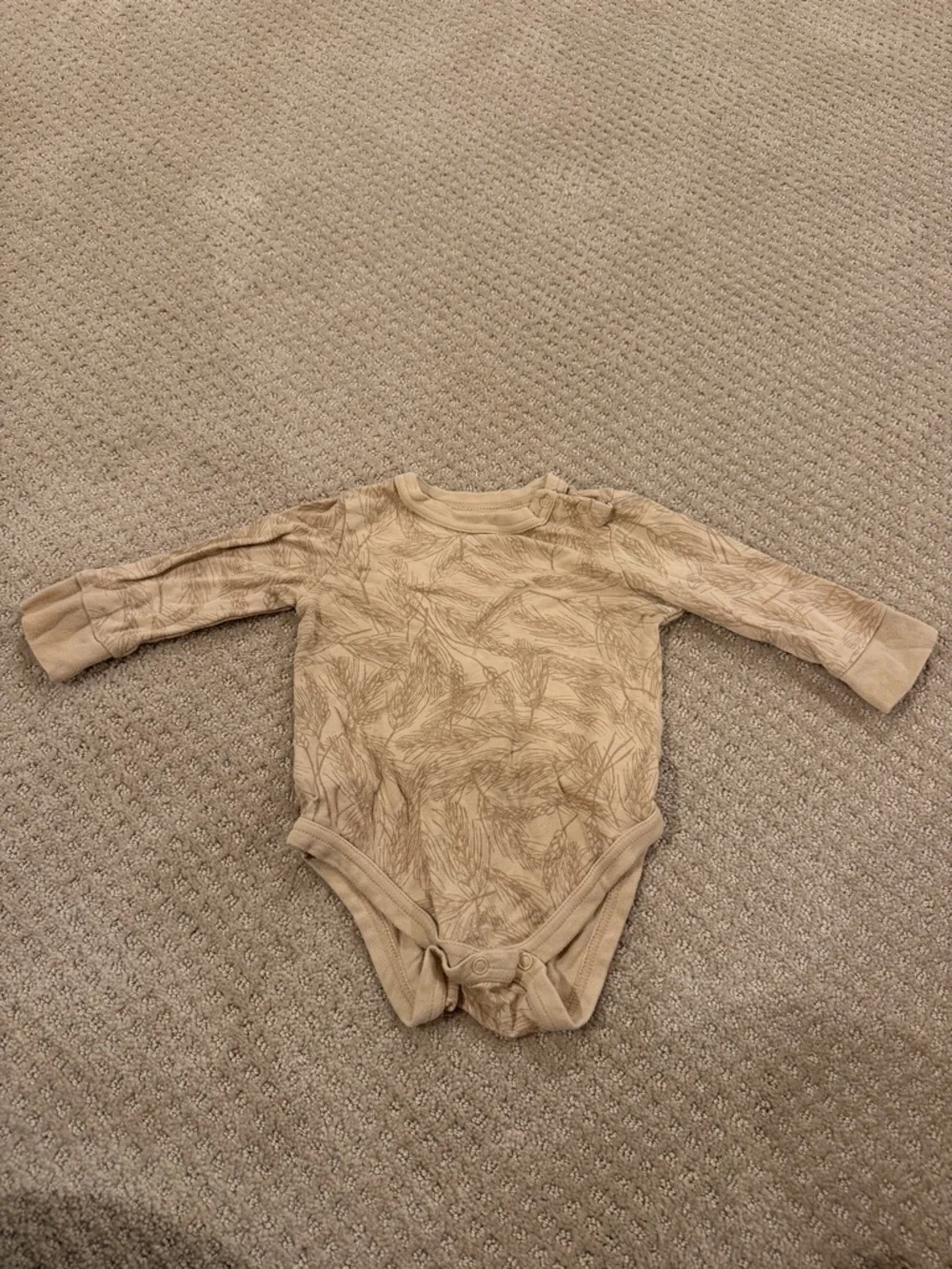 Neutral Tan Long-Sleeve Baby Bodysuit with Leaf Print